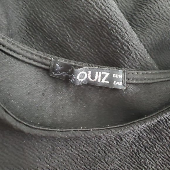 Quiz Tank Top‎ L Black Scallop Laser Cut Sleeveless - Picture 8 of 10